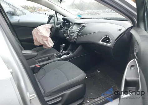 2018 Chevrolet Cruze Lt Auto z USA, uszkodzony, nr VIN 1G1BE5SM5J7232439